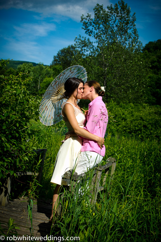 Kiss4